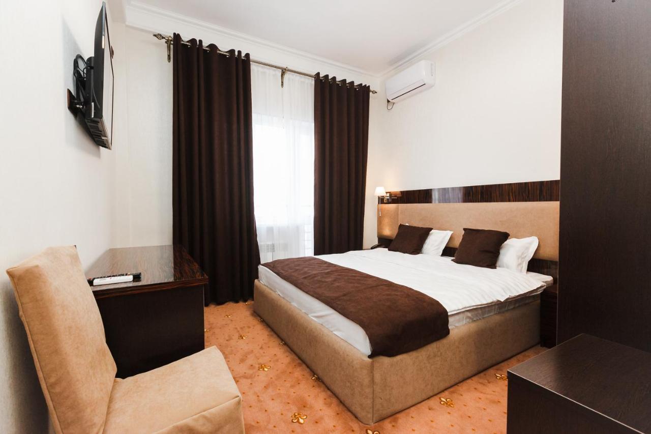 Beluga Hotel Atyrau Ngoại thất bức ảnh